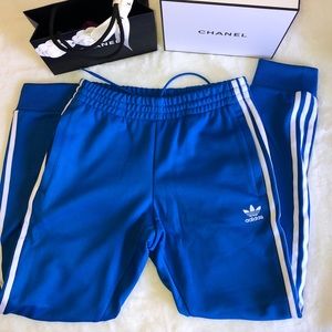 Blue adidas like new Small